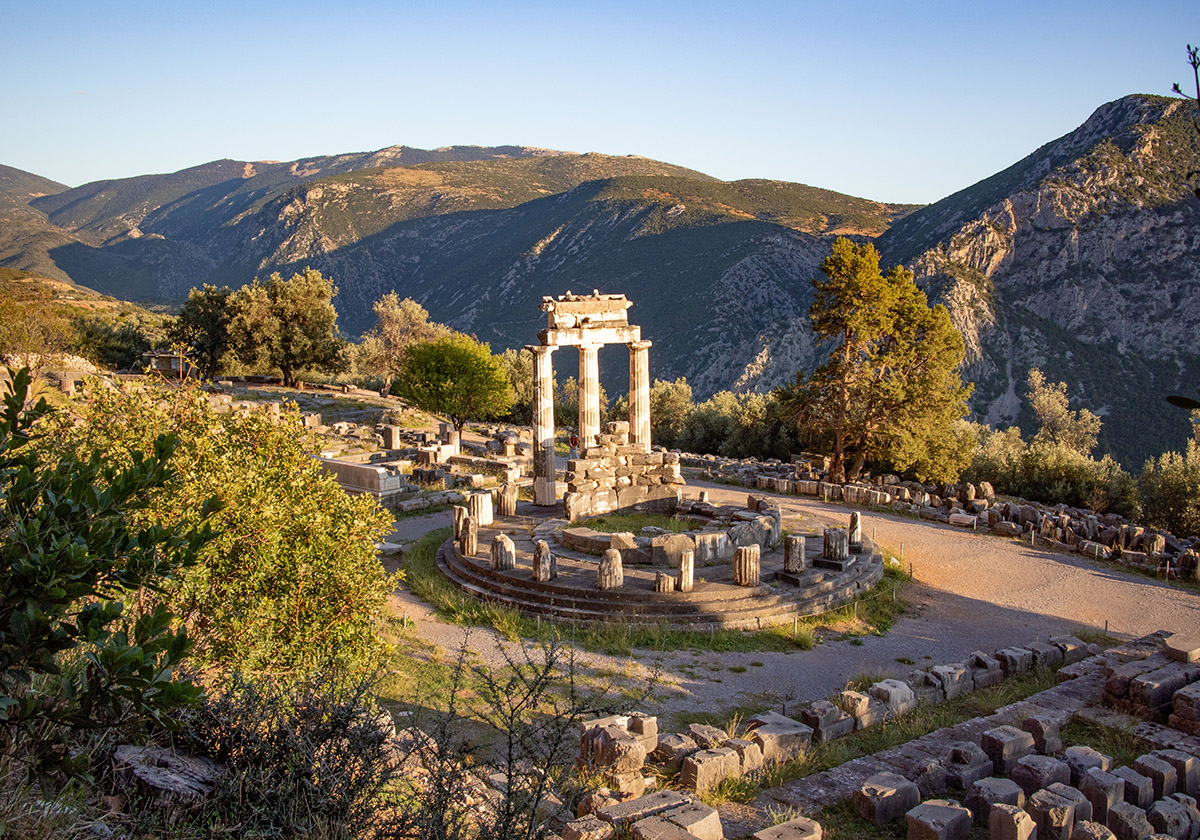 Ο Ναός του Απόλλωνα στους Δελφούς